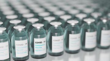La delincuencia se ha aprovechado de las vacunas contra COVID-19 para realizar estafas.