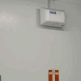 Los robots de Walmart mejoran la velocidad y eficiencia de los pedidos en línea.