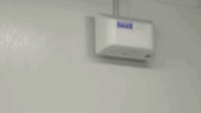 Los robots de Walmart mejoran la velocidad y eficiencia de los pedidos en línea.