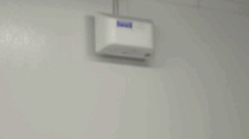 Los robots de Walmart mejoran la velocidad y eficiencia de los pedidos en línea.