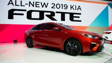 El KIA Forte 2019 tiene un rendimiento de hasta 40 millas por galón en carretera.
