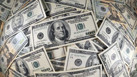 US Currency is seen in this January 30, 2001 image. AFP PHOTO/Karen BLEIER (Photo by KAREN BLEIER / AFP) (Photo by KAREN BLEIER/AFP via Getty Images)