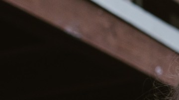 La infidelidad siempre es dolorosa y no es menor cuando se trata de un engaño acerca de las finanzas de la pareja.