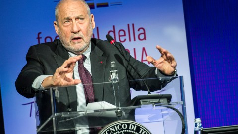 TURIN, ITALY - NOVEMBER 07: Joseph Stiglitz during of Laurea Honoris Causa Joseph Stiglitz on the Festival della Tecnologia on November 07, 2019 in Turin, Italy. (Photo by Stefano Guidi/Getty Images for Polito di Torino )