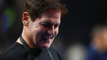 DECEMBER 12: Mark Cuban, owner of the Dallas Mavericks looks on prior a game between Dallas Mavericks and Detroit Pistons at Arena Ciudad de Mexico on December 12, 2019 in Mexico City, Mexico. (Photo by Hector Vivas/Getty Images)