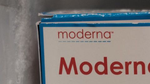La vacuna de Moderna es una de las autorizadas por la FDA para su aplicación en los Estados Unidos.