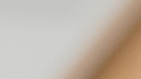 Un préstamo estudiantil privado con un cofirmante guarda muchas ventajas, aunque debes cuidarte de algunas cláusulas.