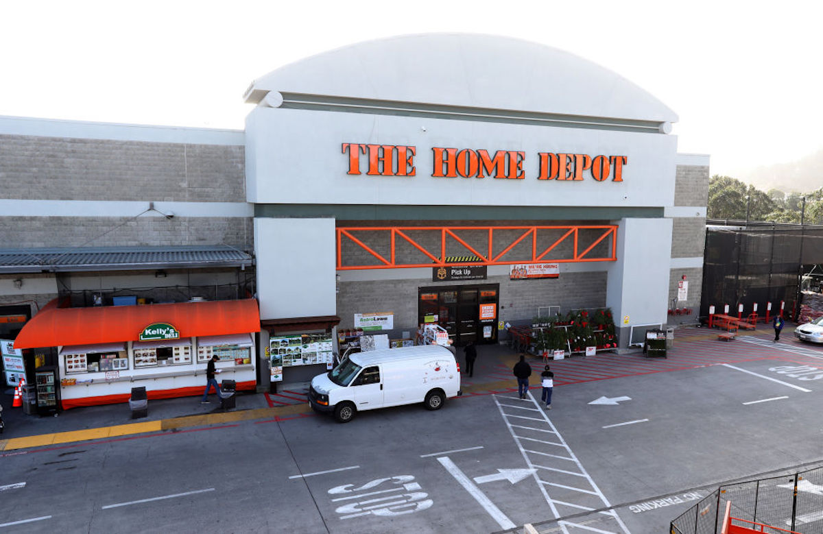Cómo aplicar a uno de los 3,000 trabajos nuevos que ofrece Home Depot