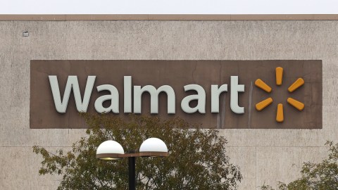 El MoneyCenter de Walmart funciona de lunes a domingo.