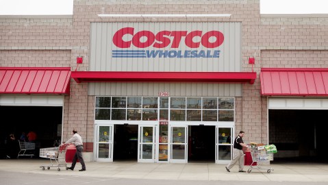 CHICAGO - MAY 26: Shoppers leave the Costco Store May 26, 2005 in Chicago, Illinois. Costco reported today an increase of six percent in third quarter profits over the same period last year. (Photo by Scott Olson/Getty Images)