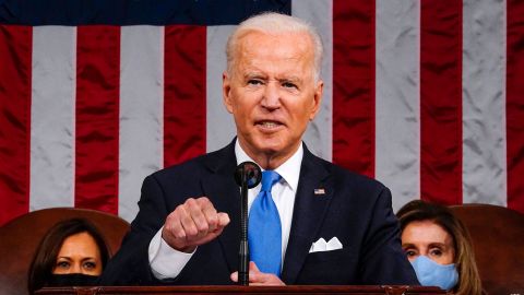 US President Joe Biden, flanked by US Vice President Kamala Harris (L) and Speaker of the House of Representatives Nancy Pelosi (R), addresses a joint session of Congress at the US Capitol in Washington, DC, on April 28, 2021. (Photo by Melina Mara / POOL / AFP) (Photo by MELINA MARA/POOL/AFP via Getty Images)