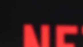 El plan básico de Netflix tiene un precio de $8.99 dólares por un dispositivo.