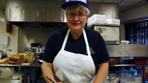 California defiende a los despedidos por Covid-19