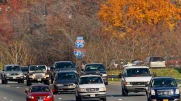 CAMP SPRINGS, MD - NOVEMBER 21:  Vehicles travel on Washington's Capitol beltway, November 21, 2007 in Camp Springs, Maryland. Today is one of the busiest travel days of the year, over 38 million people are expected to travel at least 50 miles from home for the Thanksgiving holiday, according to the AAA.  (Photo by Mark Wilson/Getty Images)