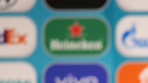 Cristiano Ronaldo retiró dos botellas de Coca Cola