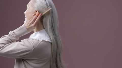 La mayoría de las personas que reciben los beneficios del Seguro Social tienen problemas para poder cubrir todos sus gastos.