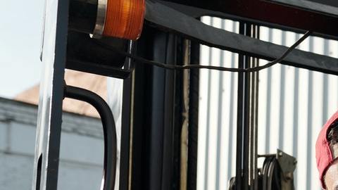 Empleado latino en Estados Unidos