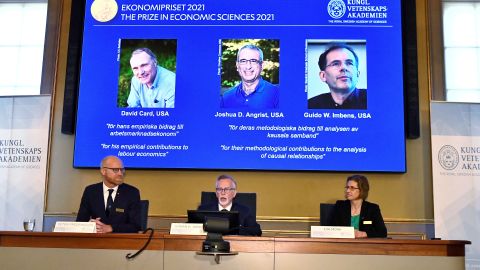 David Card, Joshua Angrist y Guido Imbens fueron reconocidos por la Real Academia de Ciencias de Suecia.