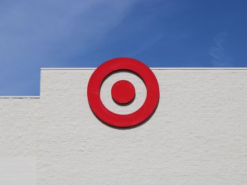 Target anunció sus ofertas de "Deal Days" desde finales de septiembre, adelantándose a cualquiera.