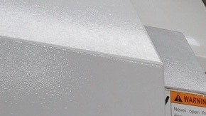 Vanessa Torres (consultora) / Edson y Yecenia Campos (empresarios)