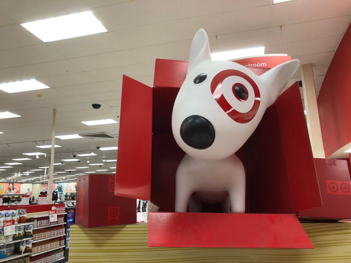 Target lanza sus promociones semanales "Holiday Best", prometiendo el mejor precio para los productos en descuento