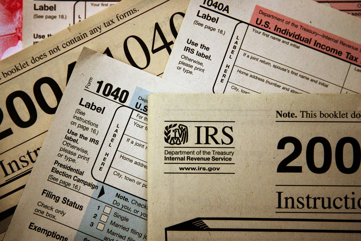 El Crédito de Reembolso por Recuperación lo solicitas en tu declaración de impuestos del año fiscal correspondiente.  (Foto por Scott Olson/Getty Images)