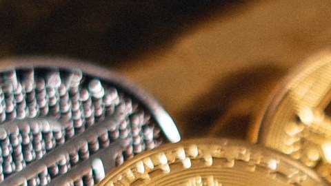 Ante la creciente popularidad de las criptomonedas en los últimos meses, los legisladores de EE. UU. buscan reglamentarlas.