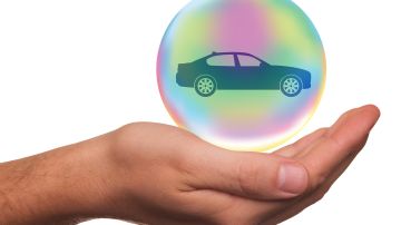 Durante todo el año, tanto gobierno como instituciones han buscado que las aseguradoras de auto reintegren parte de sus ganancias a sus clientes.