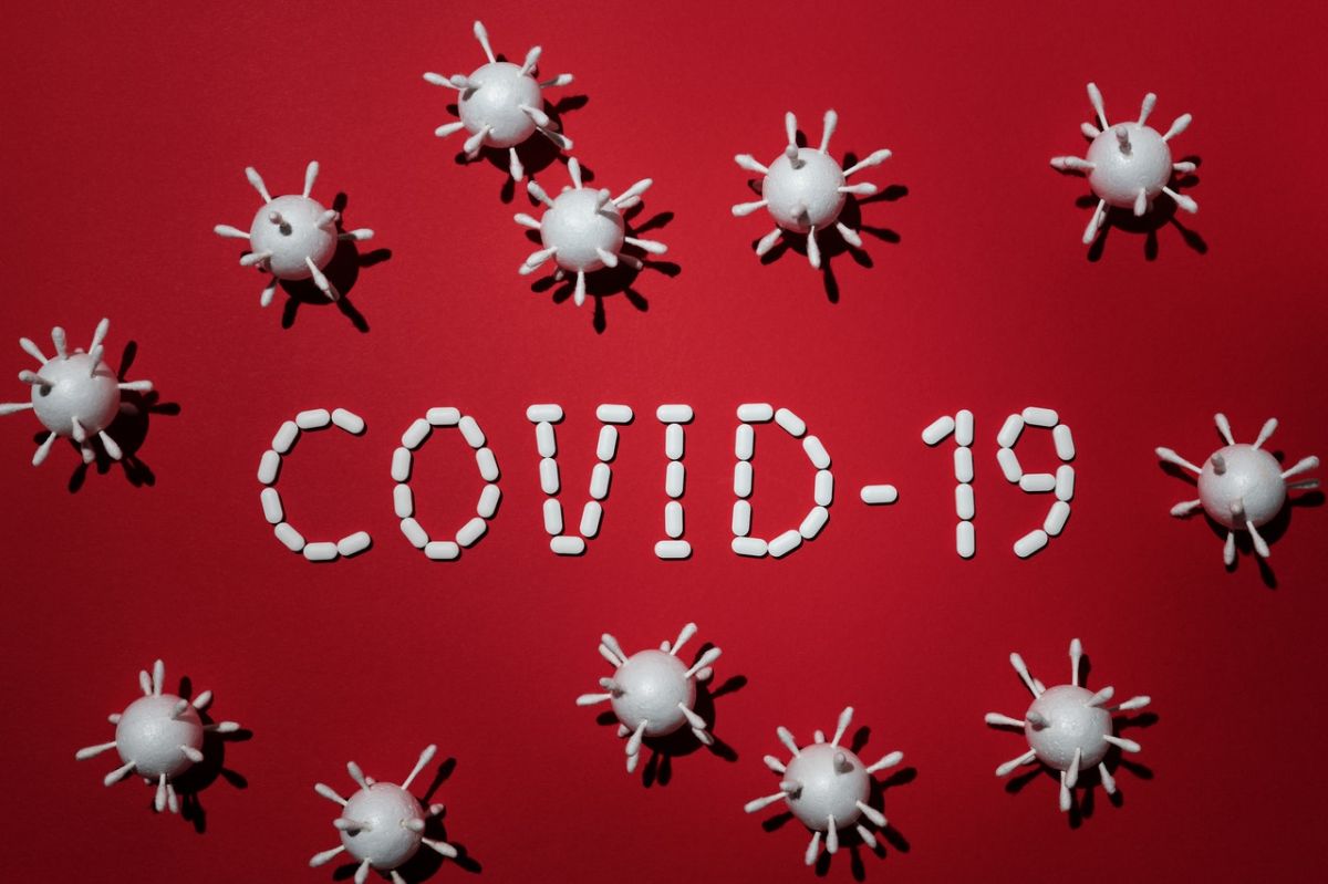Ante los altos contagios de Covid-19, hay escasez de pruebas de detección.
