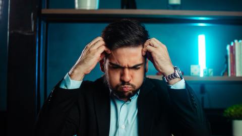 Cuando un trabajo te hace sentir estresado, angustiado o deprimido, tal vez es momento de buscar otras oportunidades laborales.