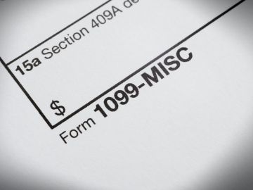 El formulario 1099-MISC es el más común de este tipo de documentos, en los que señalan una gran variedad de ingresos.