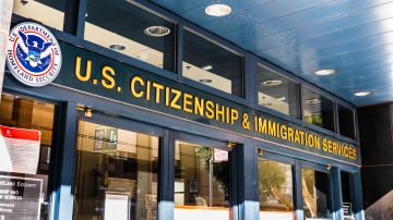 El Servicio de Ciudadanía e Inmigración (USCIS) no ha podido restablecer sus operaciones al 100% debido a la pandemia.