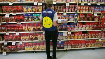 Aunque hay un alza de precios generalizados, marcas libres de las tiendas minoritas como Great Value de Walmart pueden ser una opción de ahorro.