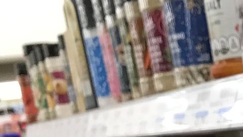 Foto del cartel de SNAP en una tienda minorista de California