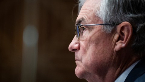 Jerome Powell anunció el aumento de las tasas de interés mediante una conferencia de prensa. (Foto por Tom Williams-Pool/Getty Images)