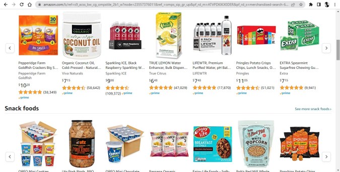 Captura de pantalla de la página web de Amazon mostrando algunos productos elegibles para SNAP.