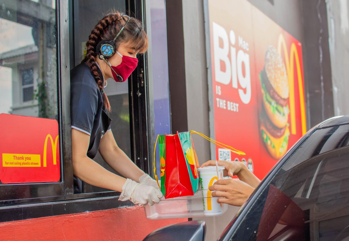 McDonald's llevará a cabo un evento de contrataciones masivas el próximo 17 de mayo de 10:00 am a 7:00 pm en el sur de California. 