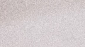 Foto de un teléfono mostrando el inicio de la app de Zelle