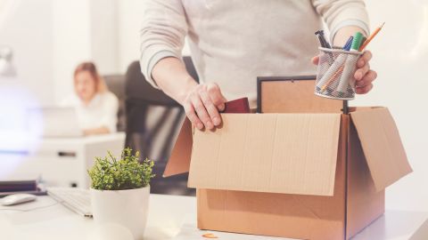 Empleado renuncia