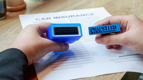 seguro de auto cancelado
