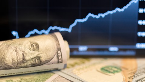 dolar sube a maximos historicos