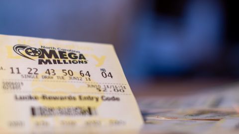 Si llegas a ganar el premio mayor del sorteo de $630 millones de Mega Millions, lo más recomendable es contratar un equipo de asesores financieros que te permitan proteger tu premio de pérdidas y retenciones fiscales.