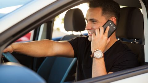 Geico es una de las empresas de seguro de autos más baratas del país y ofrece atención en español.