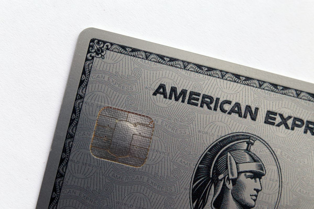Por estilo, marketing, estatus y otras cosas, las tarjetas de crédito American Express siempre se relacionan a personas ricas.