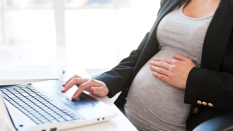 seguro de compensacion laboral para embarazas en EE.UU.