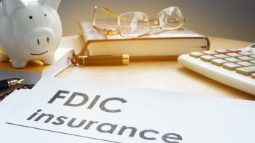 La FDIC indicó que cinco empresas relacionadas con las criptomonedas engañaron a sus clientes para que pensaran que sus inversiones estaban bajo el seguro federal de depósito de la FDIC.