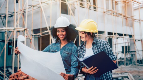 Mujeres en la construcción
