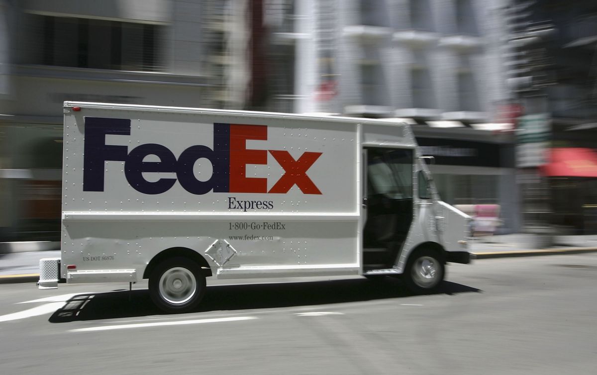 FedEx es uno de los servicios de envío de paquetería más importantes en Estados Unidos.