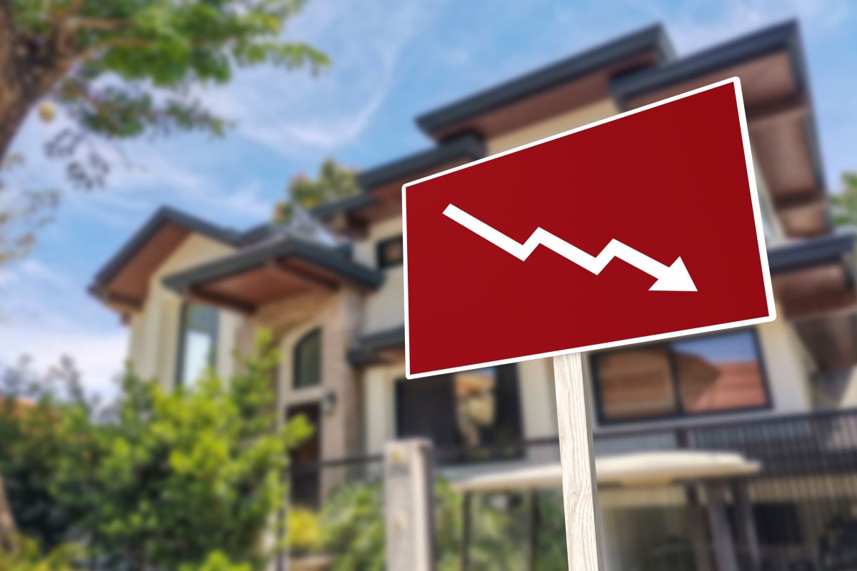 La firma de inversión Goldman Sachs estimó que habrá una caída de las ventas de casas nuevas de 8% en el año 2023. El mercado de bienes raíces en EE.UU. podría empezar a recuperarse en 2024.