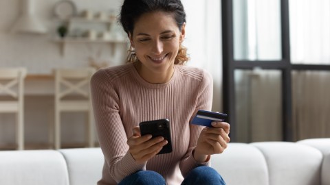 inmigrante latino bancos cooperativas de crédito